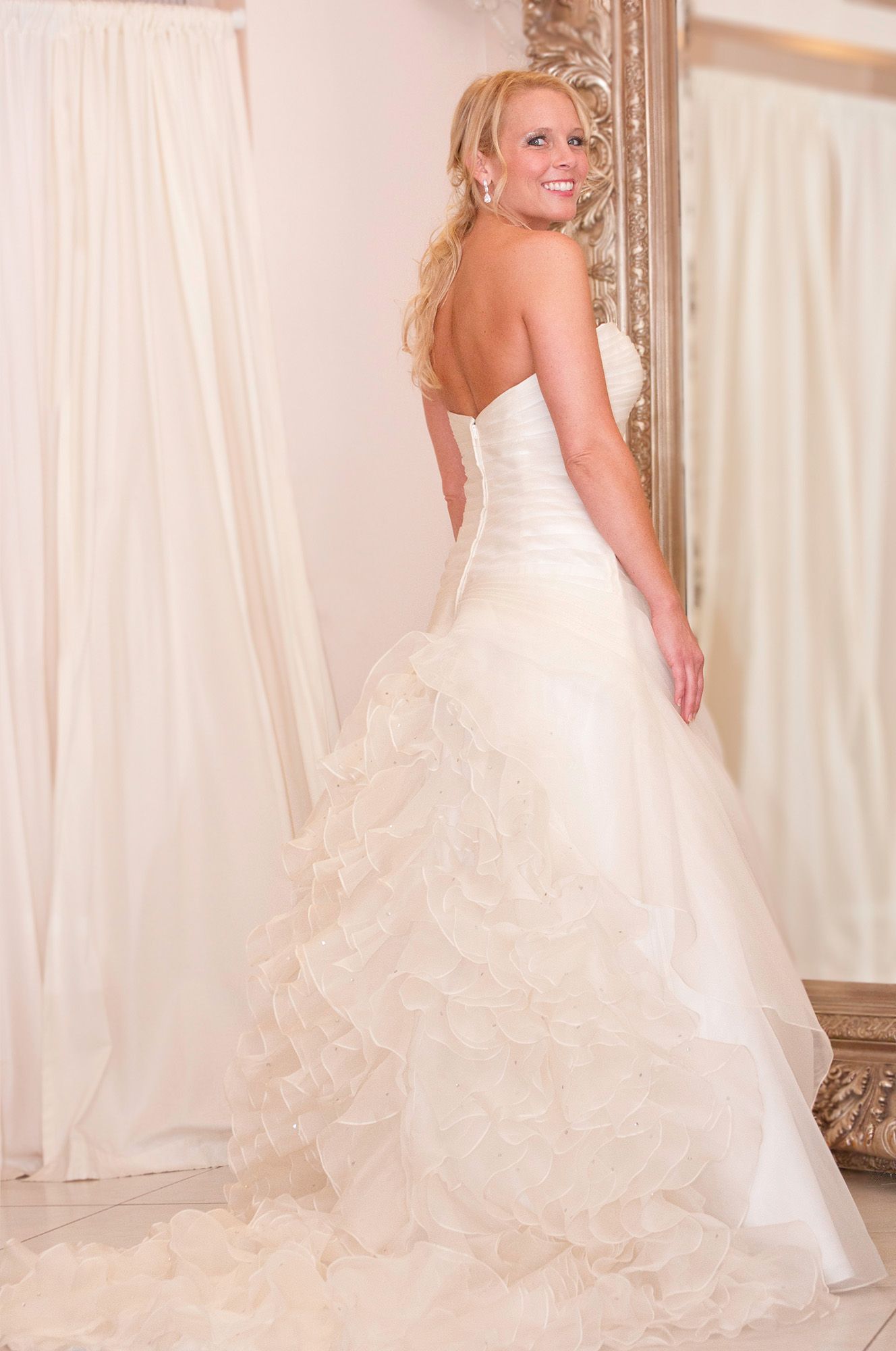 Alterations By Mirta Sarasota - Caron Cooper Photography
